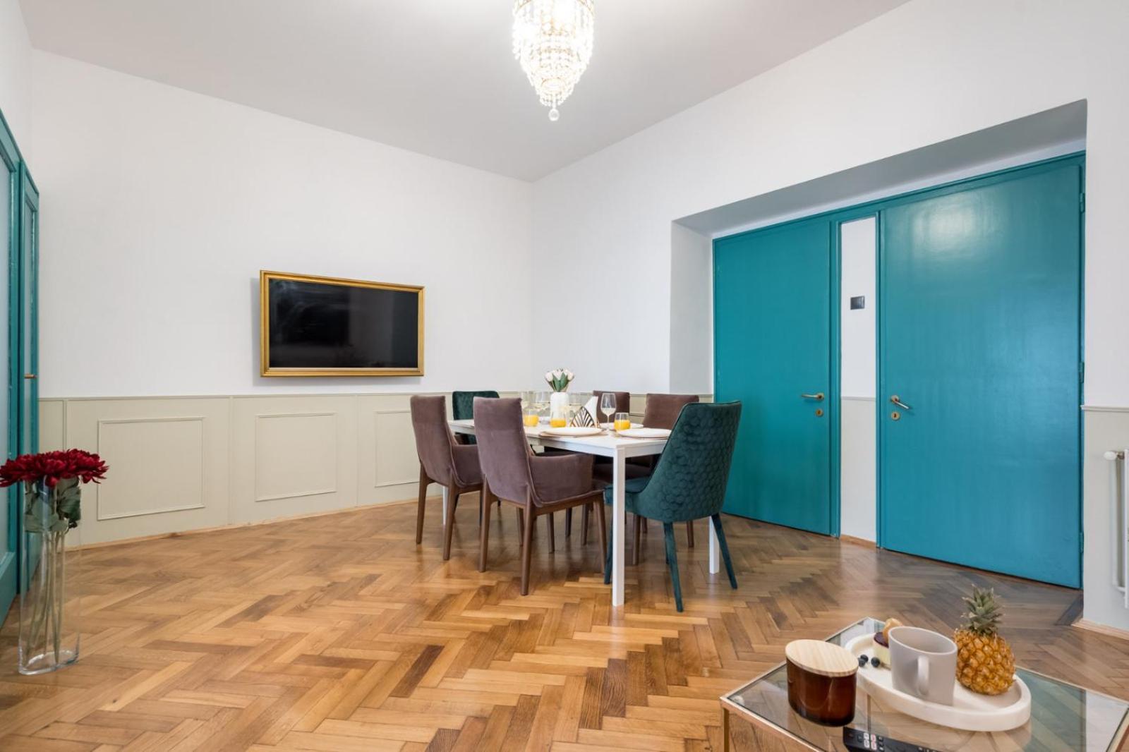 בוקרשט Highline Downtown Residences 6 Persons Family Apartment מראה חיצוני תמונה