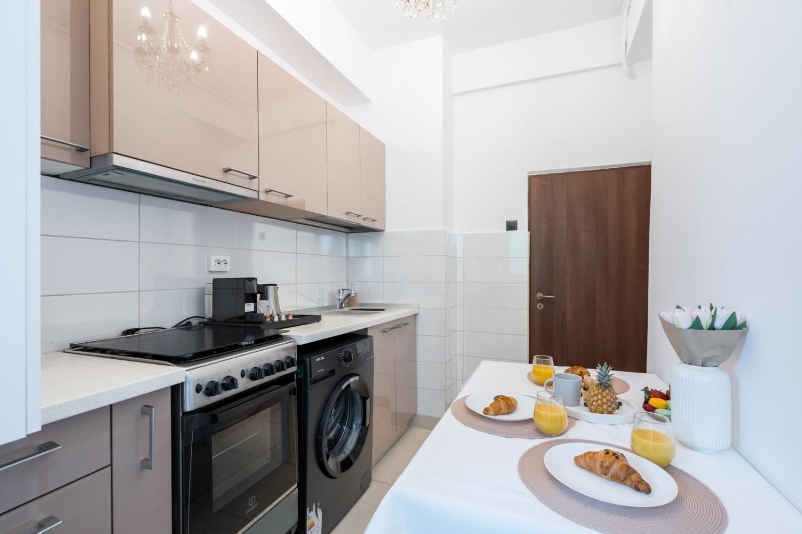 בוקרשט Highline Downtown Residences 6 Persons Family Apartment מראה חיצוני תמונה