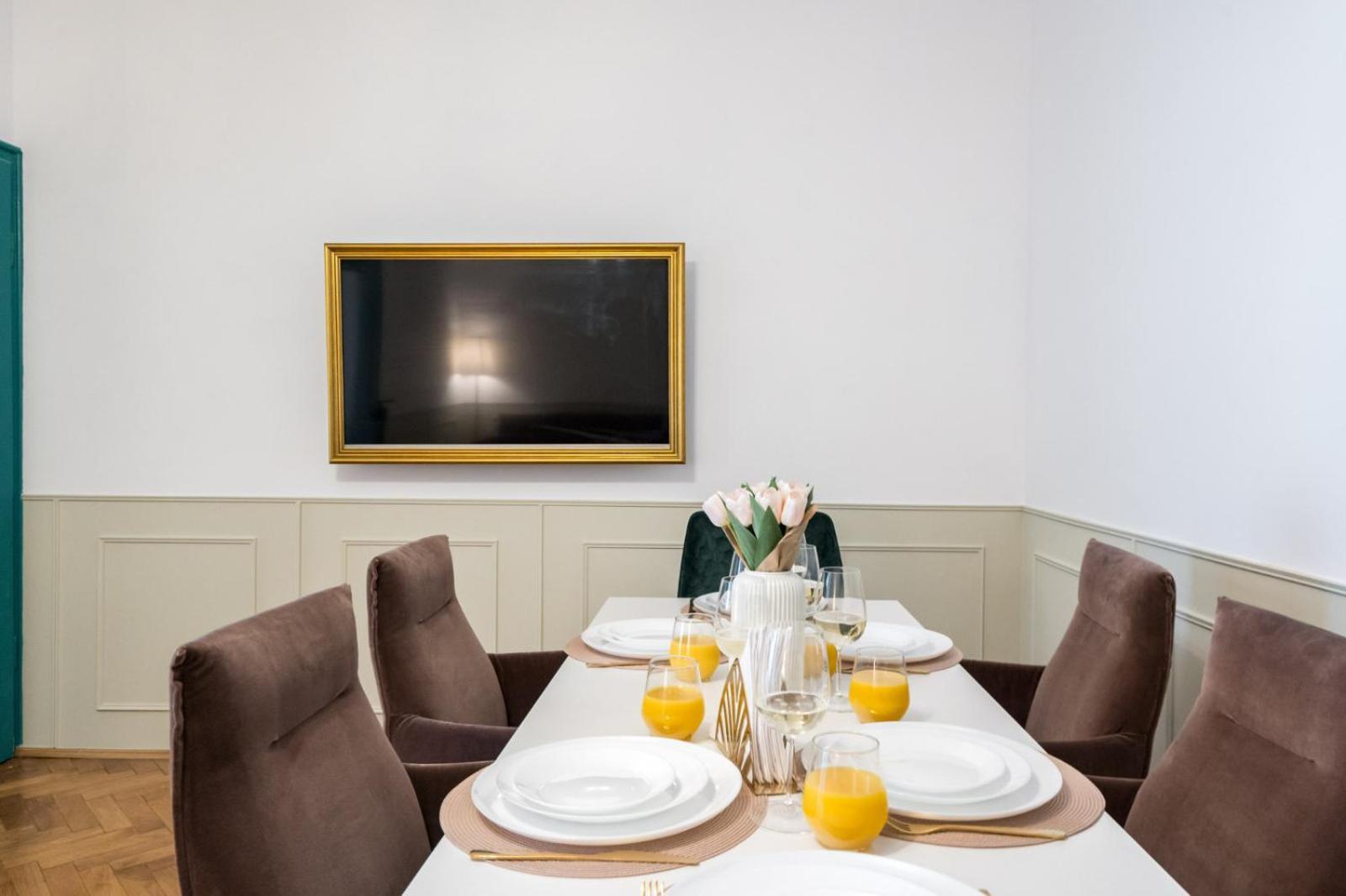 בוקרשט Highline Downtown Residences 6 Persons Family Apartment מראה חיצוני תמונה