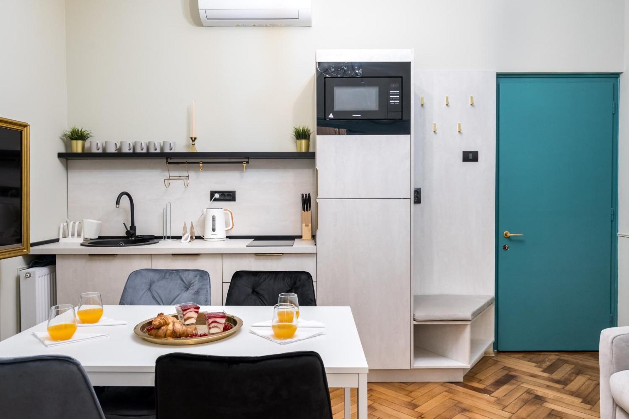 בוקרשט Highline Downtown Residences 6 Persons Family Apartment מראה חיצוני תמונה