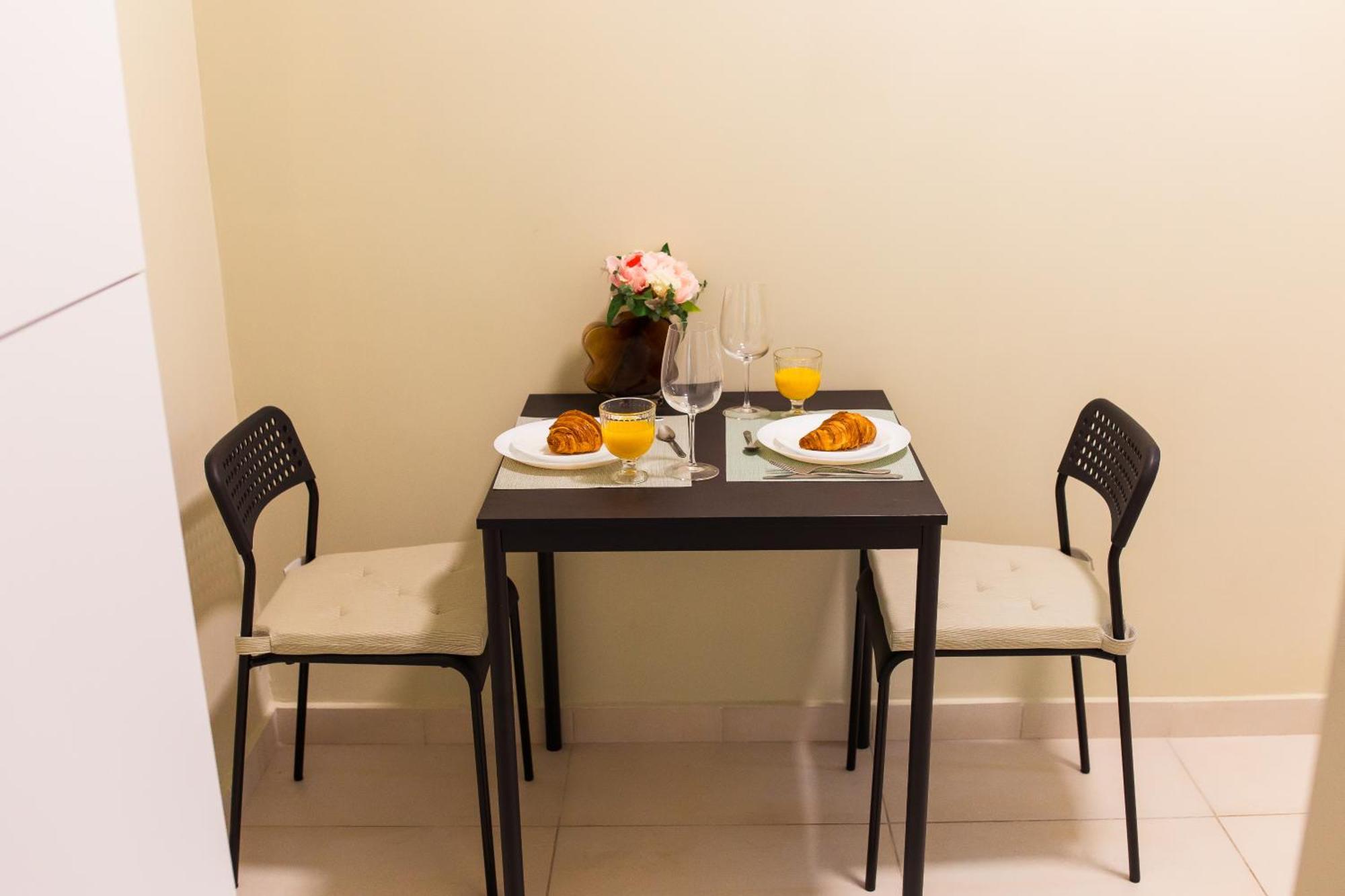בוקרשט Highline Downtown Residences 6 Persons Family Apartment מראה חיצוני תמונה